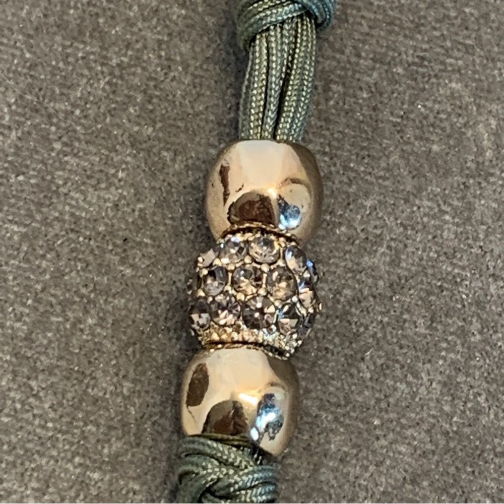 CHICO’S Green gold rhinestone necklace and bracelet set 🔥 - Picture 6 of 10